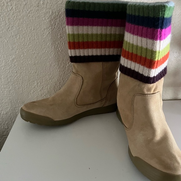 Coach Suede Boots with Logo Detail - Picture 7 of 11